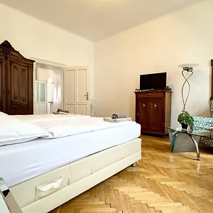  Appartamento Cosy Located At Famous Kutschkermarkt